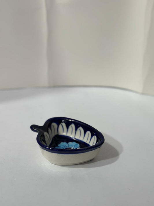 Ceramic small leaf bowl